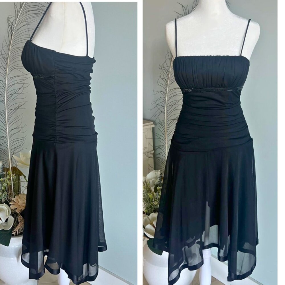 Vintage City Triangles Hanky Hem Cocktail Dress | Ruched Bodice | Black | Size s